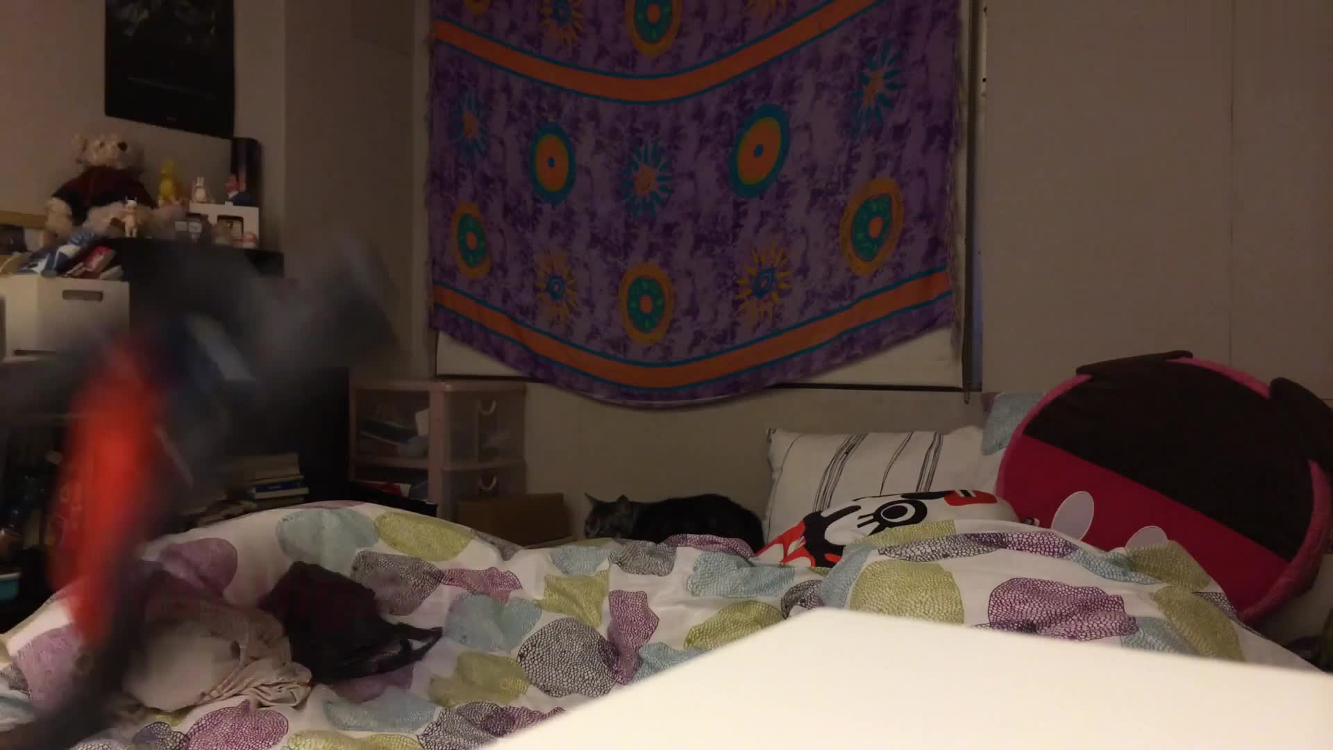 [MP4/ 350M] 姐夫出差小哥到干姐姐家偷情干到一半来电话问要不要接幸好不是姐夫打来的对白清晰