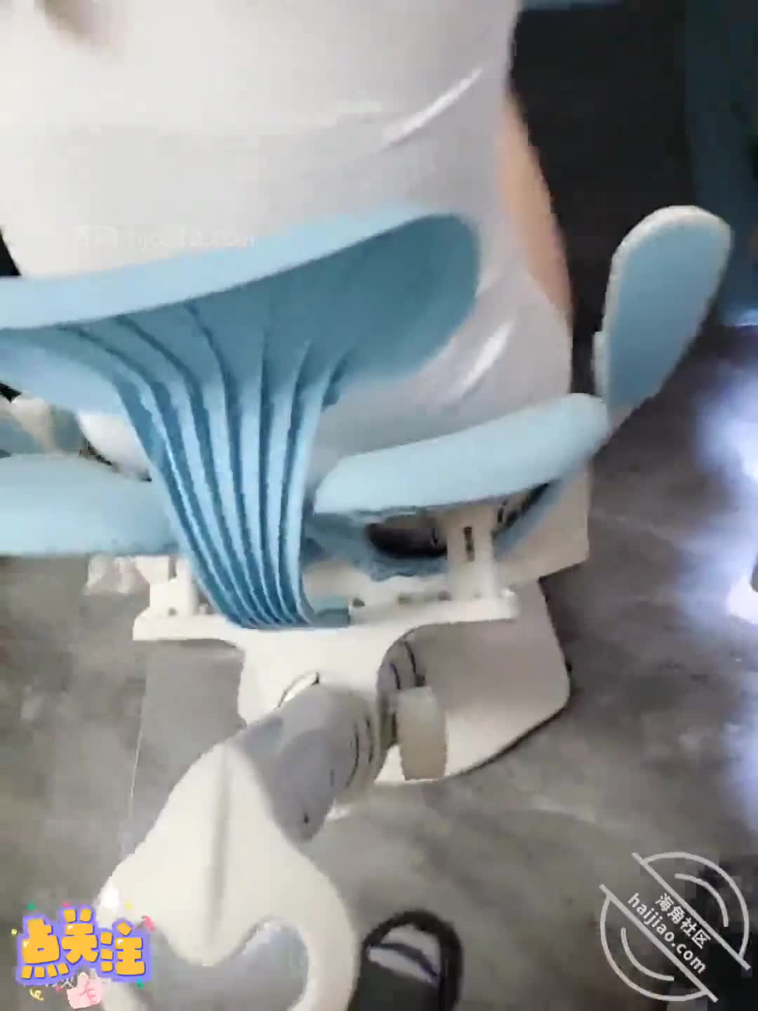 [MP4/ 470M]&nbsp;&nbsp;女儿上网课，老父亲也要上