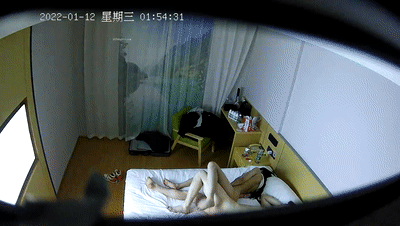 《2022安防酒店㊙️泄密》完美腿型极品JK服小嫩姐姐与男友住3天被搞了好几次哭腔骚嗲叫声勾魂太刺激了