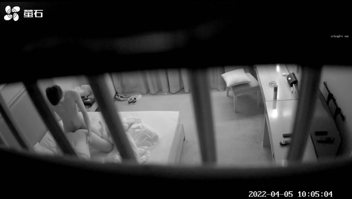 最新萤石云酒店摄像头偷拍❤️纹身小哥被美乳少妇乳推调情上位骑坐几下就搞射了 [768MB/MP4]v