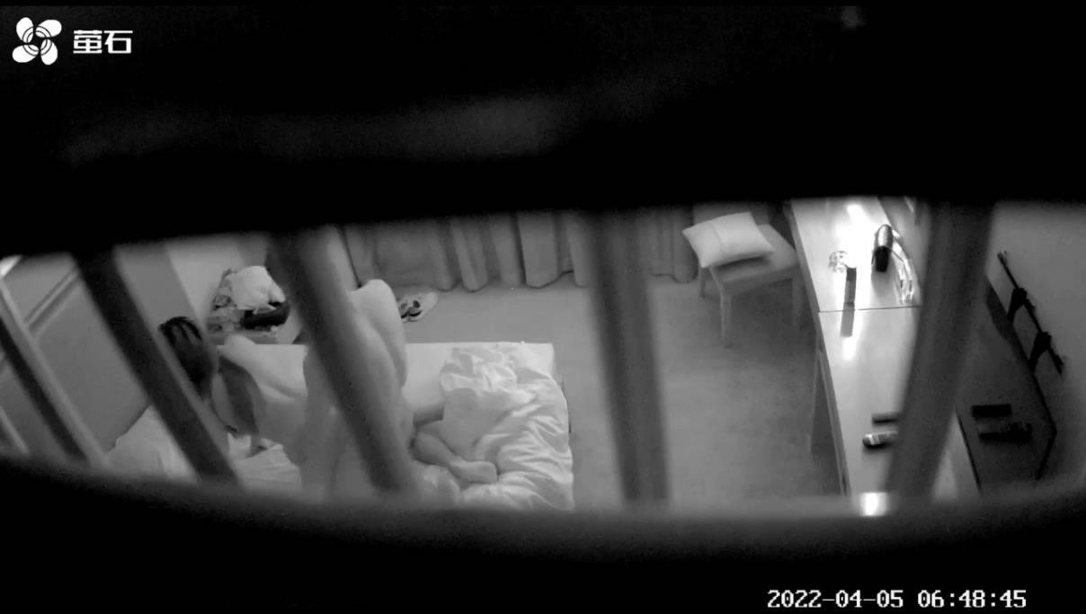 最新萤石云酒店摄像头偷拍❤️纹身小哥被美乳少妇乳推调情上位骑坐几下就搞射了 [768MB/MP4]v