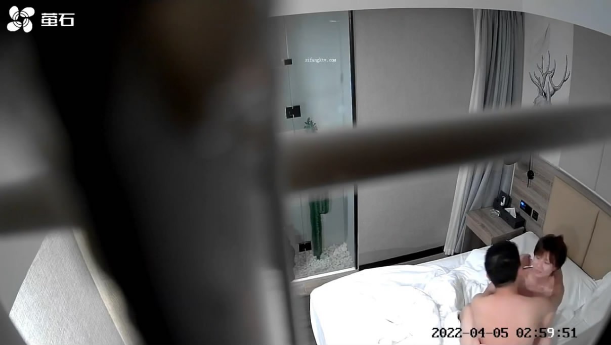 最新萤石云酒店摄像头偷拍❤️纹身小哥被美乳少妇乳推调情上位骑坐几下就搞射了 [768MB/MP4]v