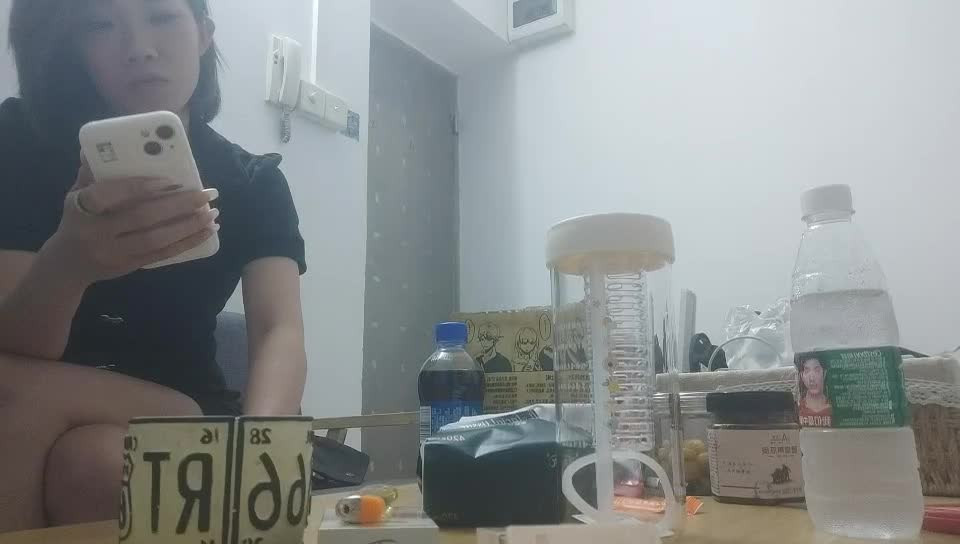 [MP4/ 1.06G] 张无忌666，泡良大佬新出炉佳作，26岁离异小少妇，美乳坚挺活又多，后入太深受不了