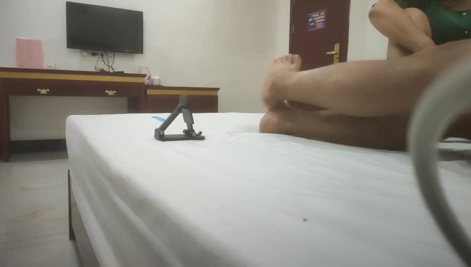 [MP4/ 7.53G] 农民工十里探花，良家人妻，这逼逼挺干净，圆润美臀是亮点，连续两炮到天明