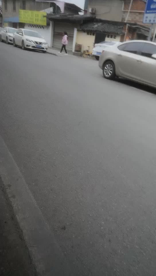 [MP4/ 889M] 乡村李云迪，听取粉丝建议，角度画质双升级，今天这个少妇逼好干净，极品美穴，啪啪狂插满满一套子精液a