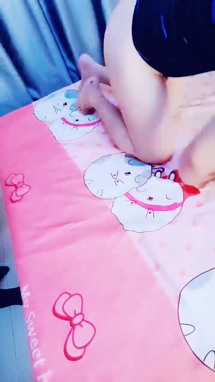 [MP4/ 802M] 孕妇也疯狂 小妹怀孕了还找男友操 反正都怀孕了直接内射骚逼 超棒稀缺收藏