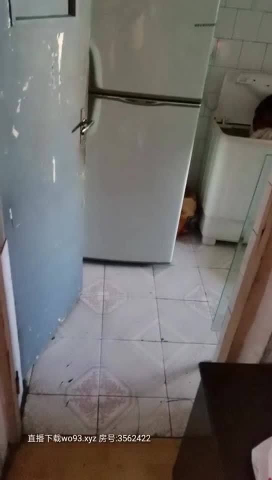 [MP4/ 1.1G]&nbsp;&nbsp;真实直播禁忌の恋跟嫂子做爱 交中竟然跟自己老公打电话