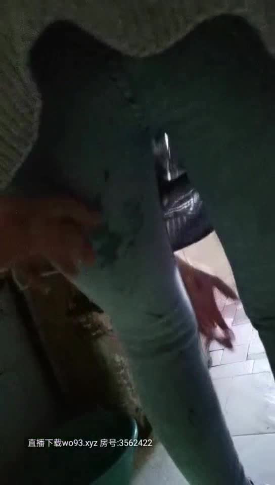 [MP4/ 1.1G]&nbsp;&nbsp;真实直播禁忌の恋跟嫂子做爱 交中竟然跟自己老公打电话