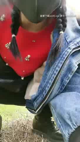 [MP4/ 3.66G]&nbsp;&nbsp;重庆妹子到农村挑逗大叔摸逼 野外撒尿露大白肥臀 掰穴发骚