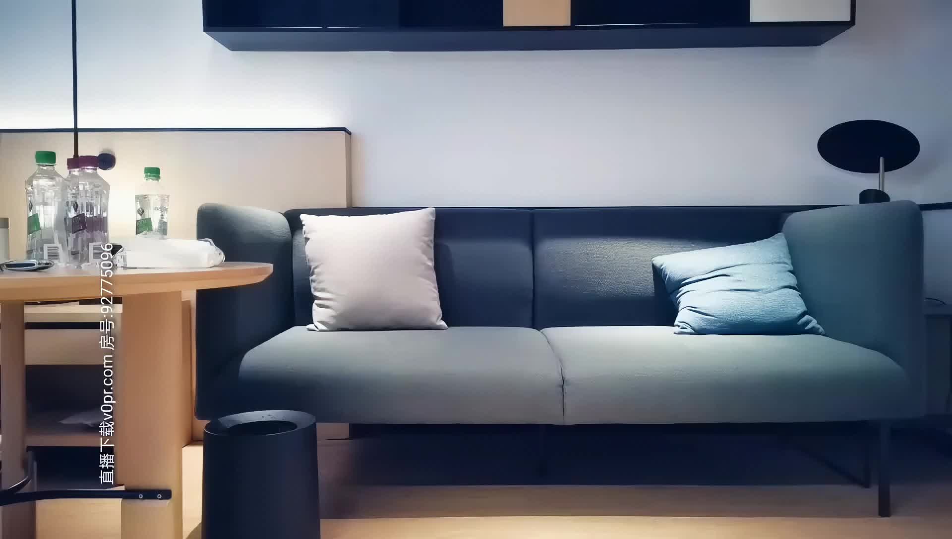 [MP4/ 1.29G]&nbsp;&nbsp;性格超好兼职美御姐 舌吻扣穴舔屌 张开双腿爆插 扶大屁股后入撞击猛操