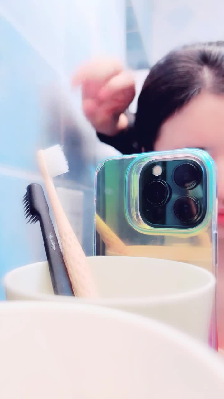 [MP4/ 1.14G]&nbsp;&nbsp;剧情演绎当男友的面和妹夫妹妹玩双飞 小鲜肉妹夫年轻没一会就射了