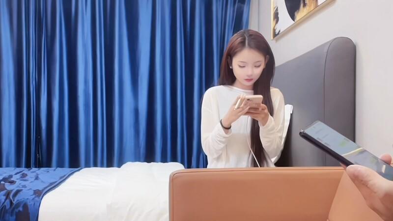 【超清AI畫質增強】，3000一炮，【柒哥探花】，大四兼職學生妹，校花級别，多少男人的白月光，美得讓人心疼，強推佳作！