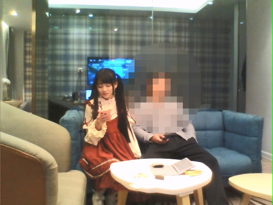 纯欲双马尾女高学妹 被金主爸爸带到酒店沙发上爆操，不吃香菜 VS AAA建材老王的既视感
