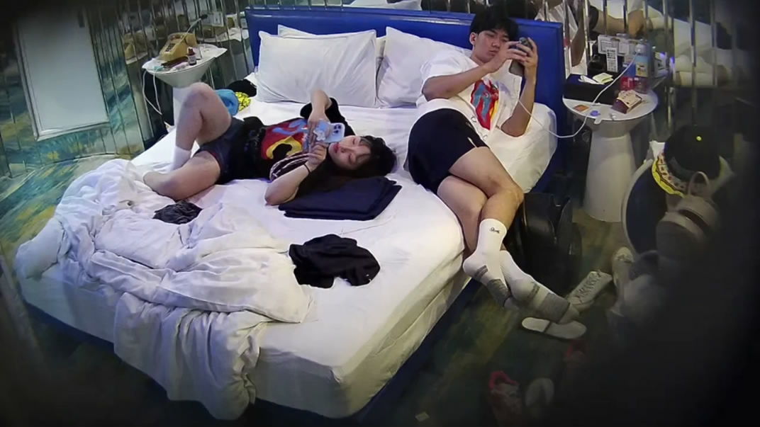 ❤️❤️❤️EdMosaic_小熊的無套8P感謝祭直接開幹白虎小穴輪幹到高潮抽搐全程淫叫不斷求著再來一輪！2小時無碼性