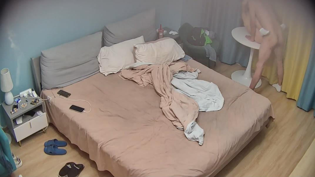 ❤️❤️❤️約炮大神「狠台北」遲到的外送員被淫蕩客戶說幹爆她才有好評