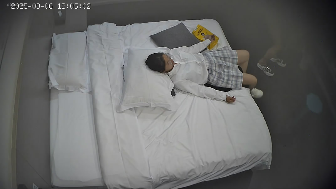 ❤️❤️❤️FansOne黑亞當(Rock_king)探花系列-喝茶趣神龍娛樂-找了一位美麗小姊姊-夜夜女友感