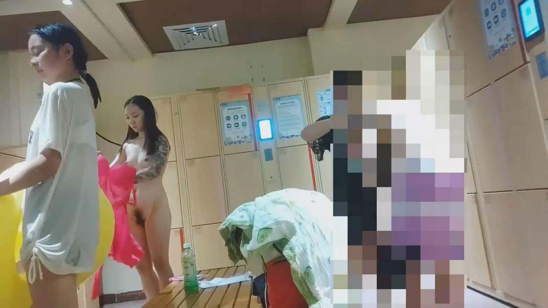 ❤️❤️❤️約炮大神「狠台北」遲到的外送員被淫蕩客戶說幹爆她才有好評