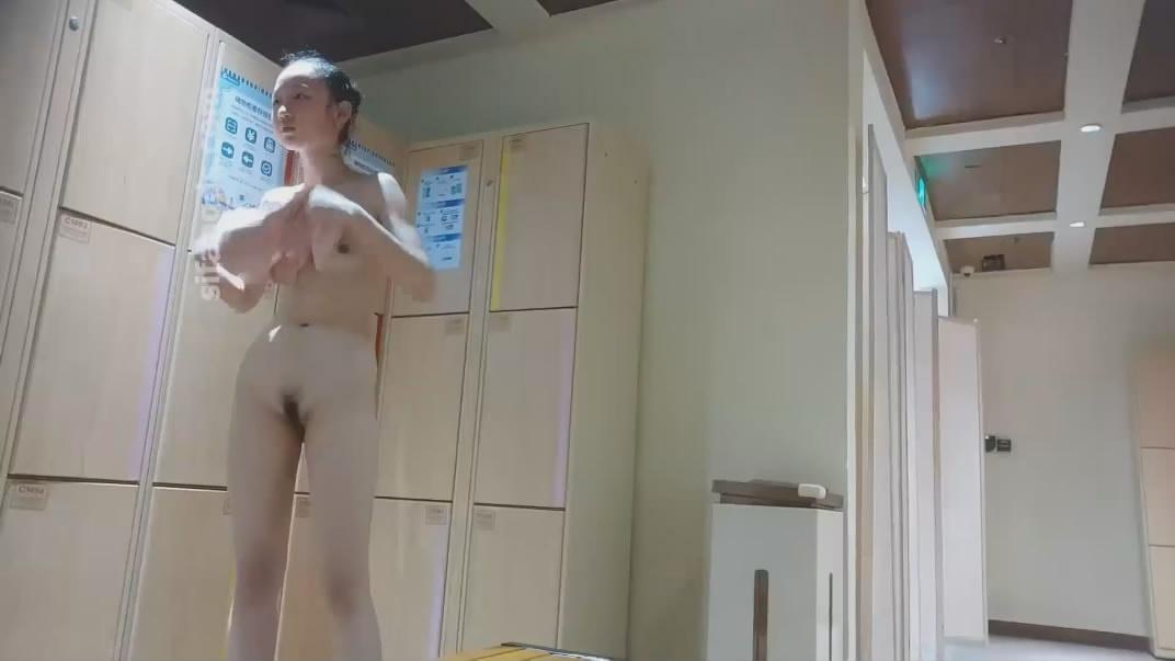 ❤️❤️❤️約炮大神「狠台北」遲到的外送員被淫蕩客戶說幹爆她才有好評