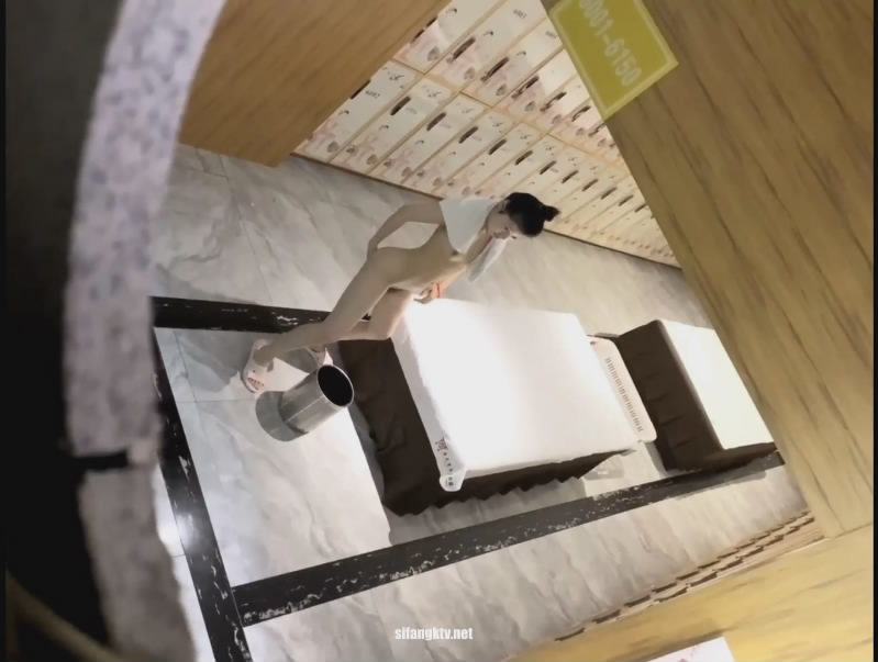 ❤️❤️❤️“你雞巴比我家那個大多了”極品白絲少婦帶情夫回家偷情各種嫌棄老公