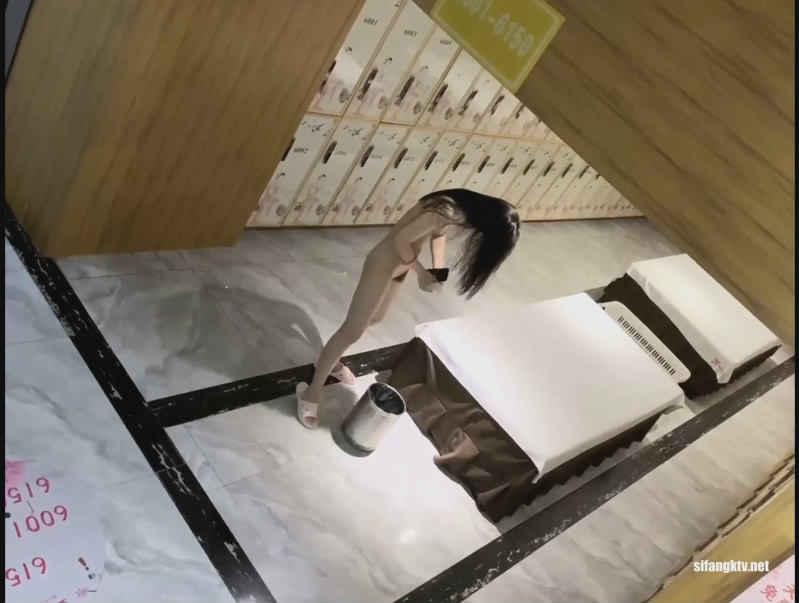 ❤️❤️❤️“你雞巴比我家那個大多了”極品白絲少婦帶情夫回家偷情各種嫌棄老公