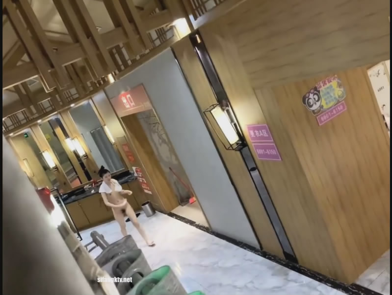 ❤️❤️❤️“你雞巴比我家那個大多了”極品白絲少婦帶情夫回家偷情各種嫌棄老公