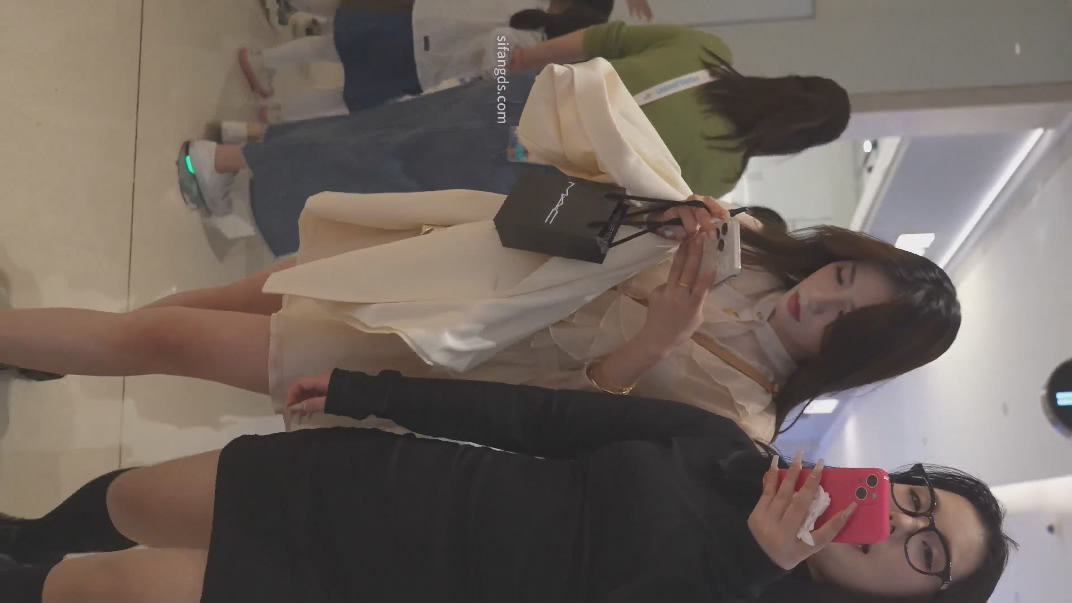 ❤️❤️❤️醫院內部實習生偷拍❤️給美女做陰道檢查的過程