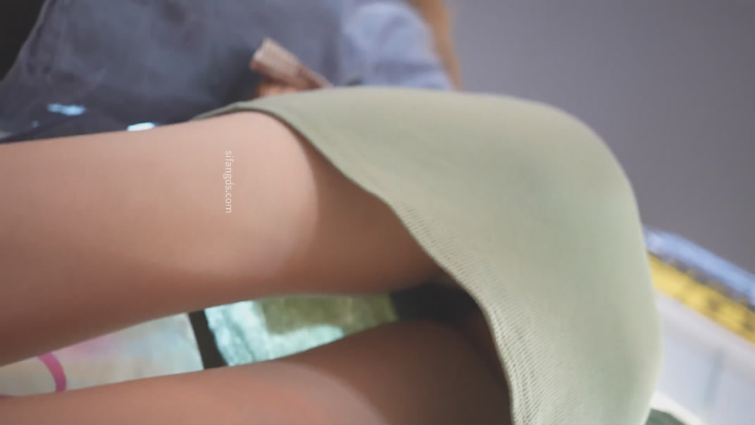 ❤️❤️❤️醫院內部實習生偷拍❤️給美女做陰道檢查的過程