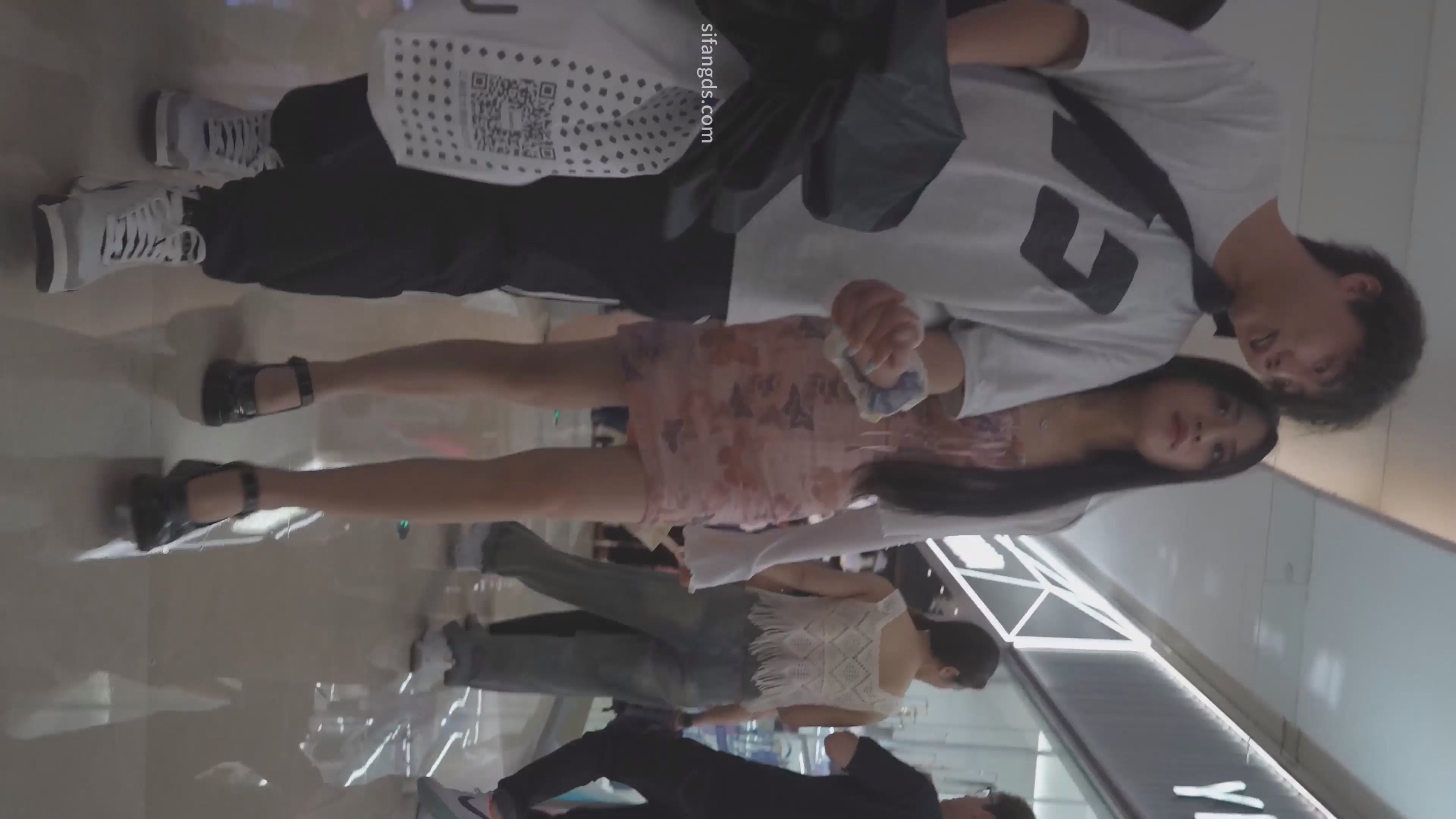 ❤️❤️❤️EdMosaicEDEA-615想被插到壞掉!白虎穴塞觸手、屁穴也被塞滿嘴里也含著兩根三洞同時開操