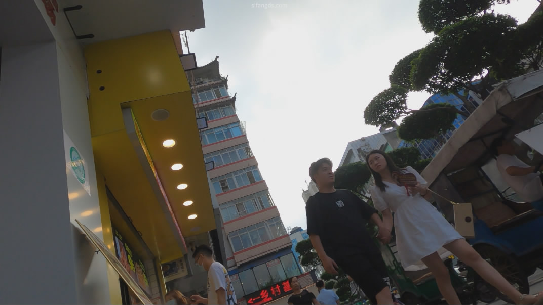 ❤️❤️❤️【裸貸逾期】被債主流出明星顏值美女青海張佳珍借款2W再不還就要肉償了