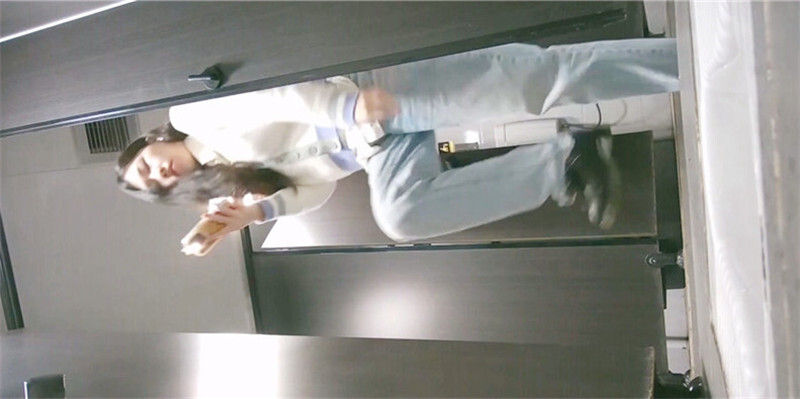 ❤️❤️❤️真實空姐女神【媛悅】私房拍攝被攝影師鹹豬手掰穴高清無水印原版