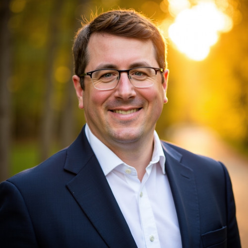 Devin J. Garofalo, AIF®, is a nationally licensed investment professional and CEO of Colonial River Wealth Management. He holds multiple FINRA certifications and advocates for industry reform as a member of LPL’s government relations team. His holistic approach to investing has earned him national recognition and local trust.
