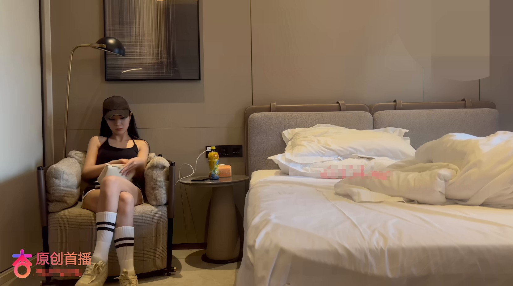 【短片x20】約操JK學生妹，身材苗條逼還粉