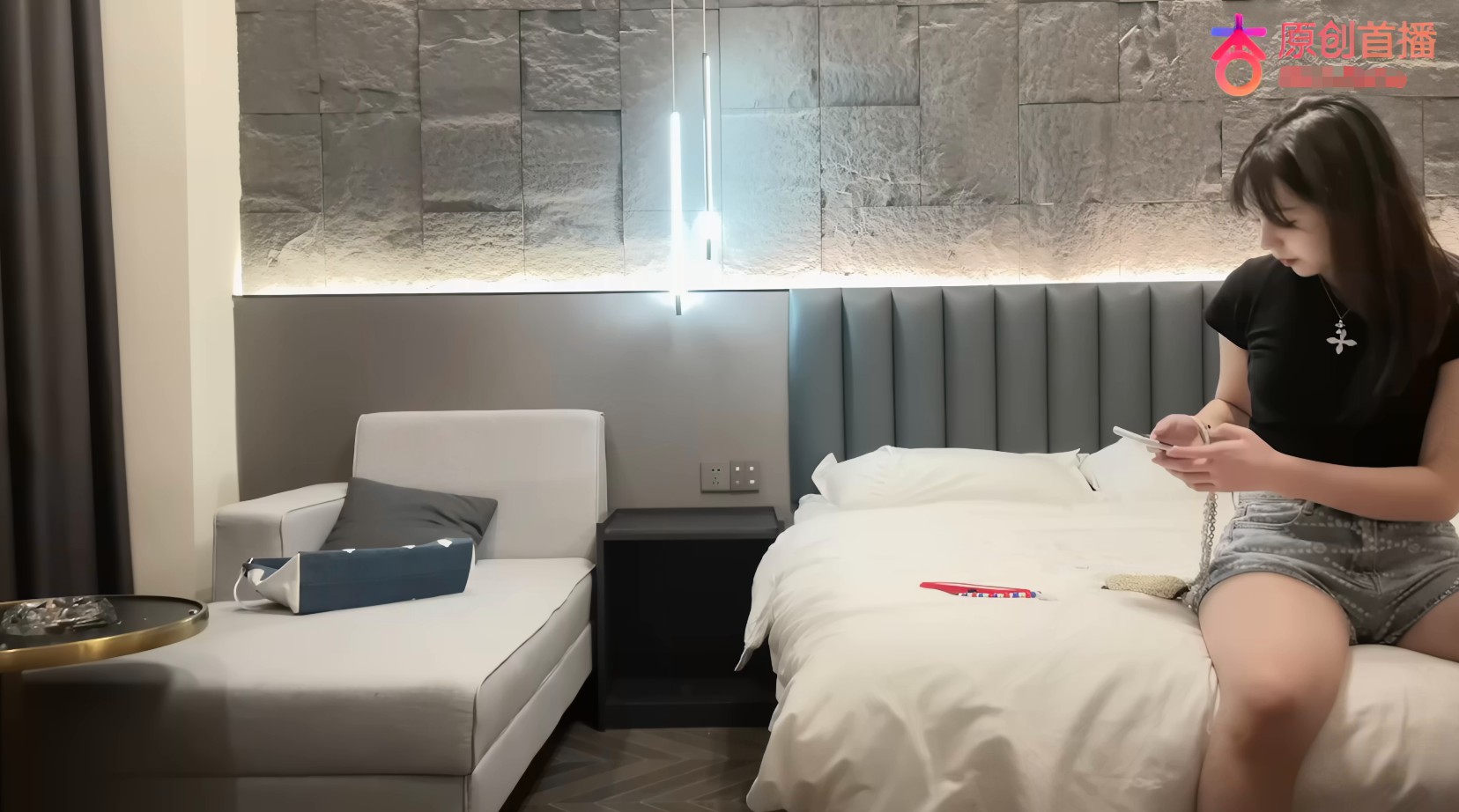 【短片x20】約操JK學生妹，身材苗條逼還粉