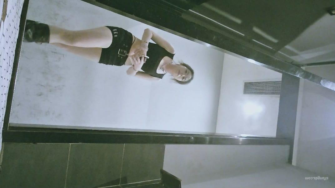 ❤️❤️❤️FansOne天堂鳥先生炮友還沒結束男友就來了狂插大量口爆