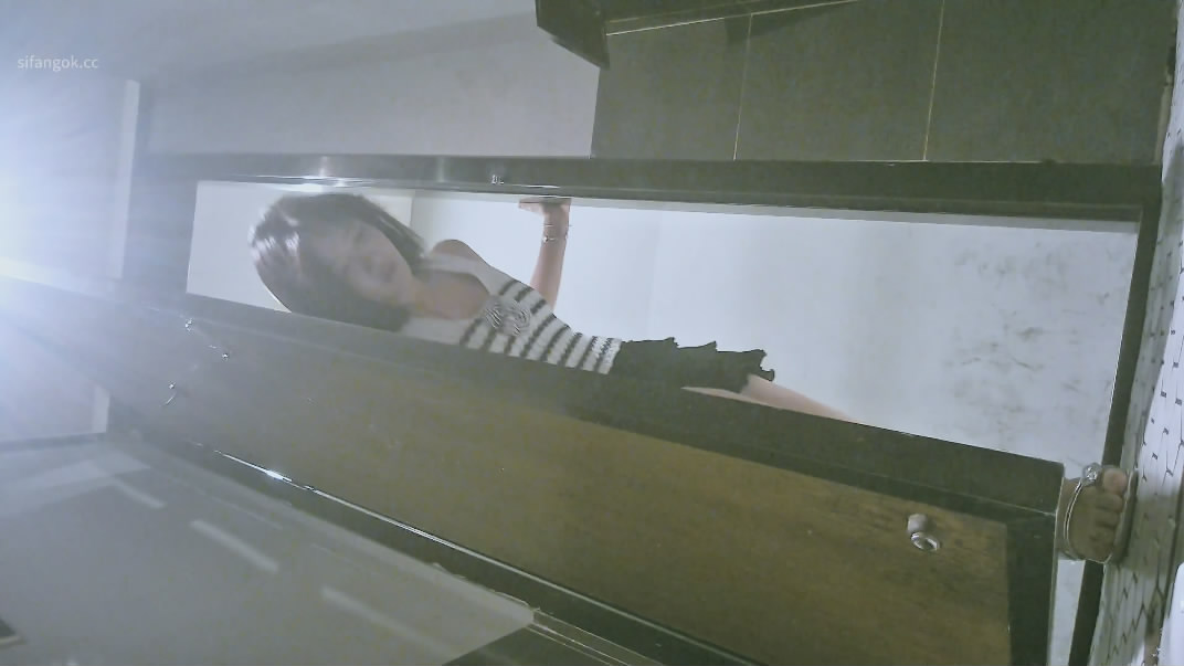 ❤️❤️❤️極品顏值甜美大圈妹子❤️各種體位騎乘猛抽猛操三千下！