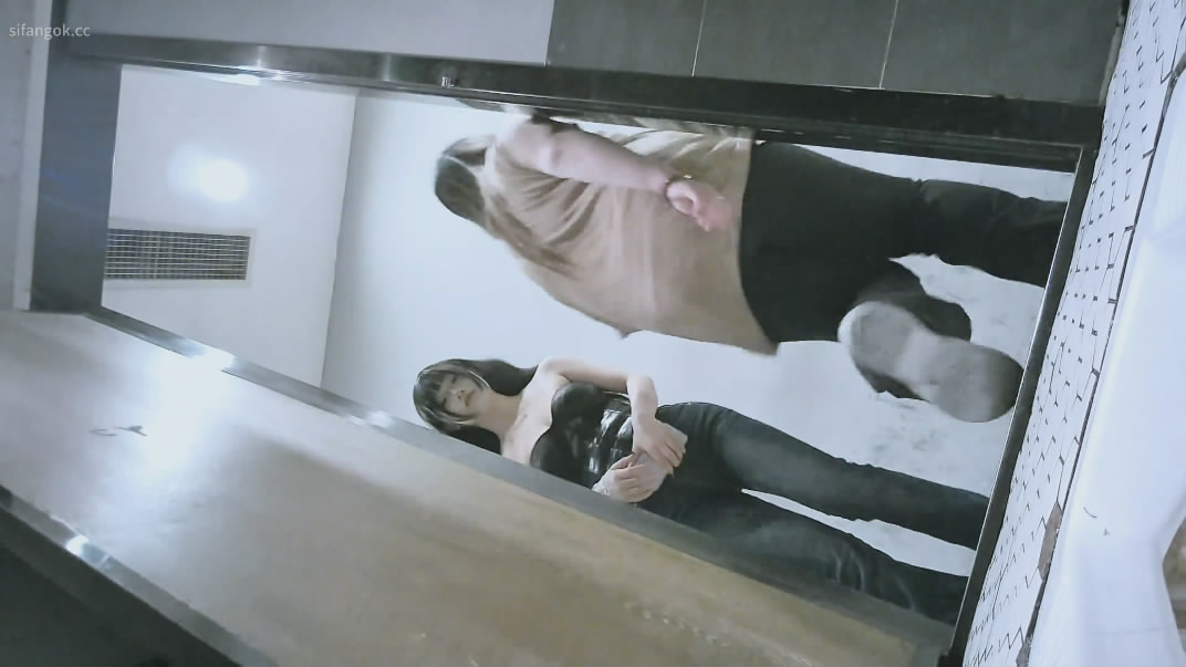 ❤️❤️❤️極品顏值甜美大圈妹子❤️各種體位騎乘猛抽猛操三千下！