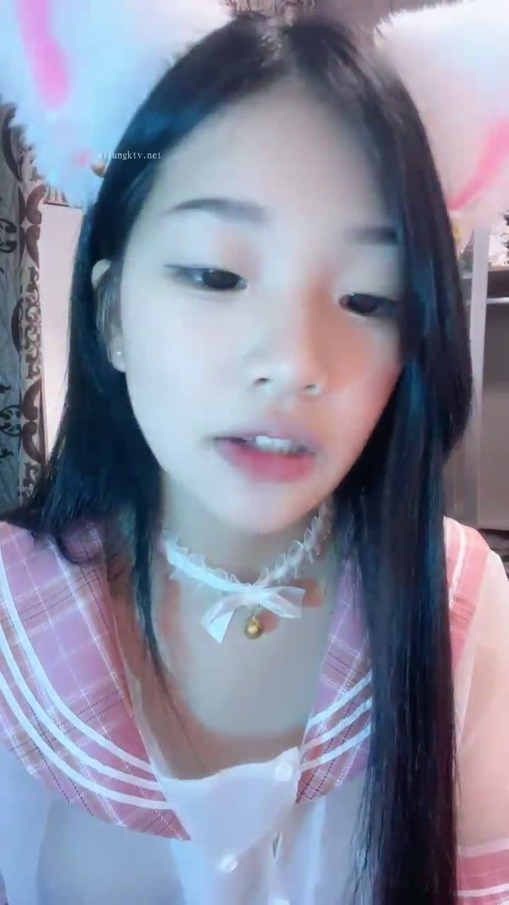 [MP4/ 1.4G] 清纯萝莉美少女制服挑逗，美乳身材真诱人