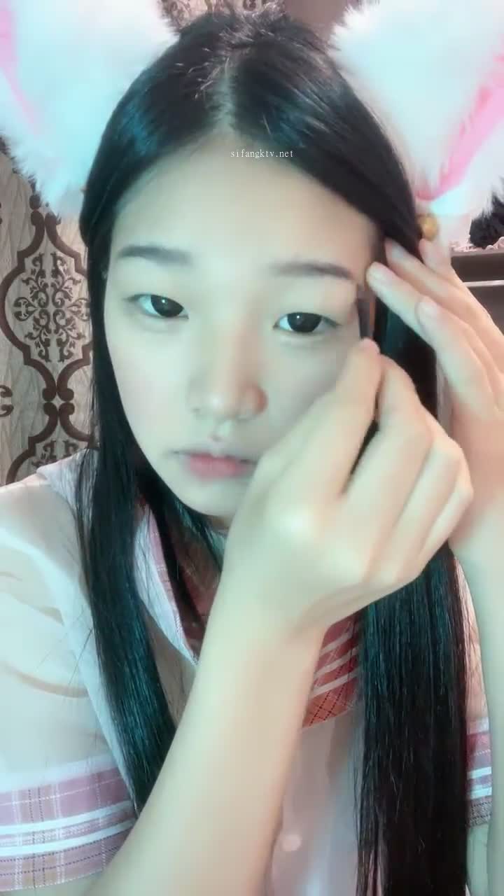 [MP4/ 1.4G] 清纯萝莉美少女制服挑逗，美乳身材真诱人