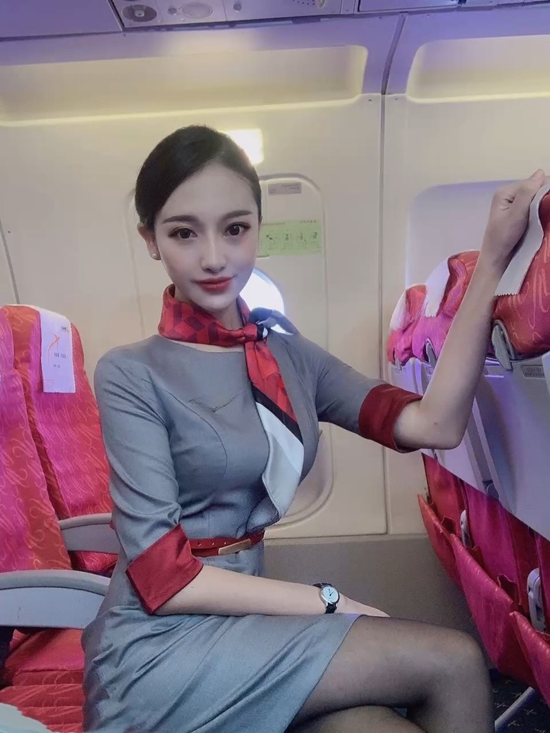 ❤️❤️❤️大神【貓先生】空姐元元(上)上個空姐閨蜜極品