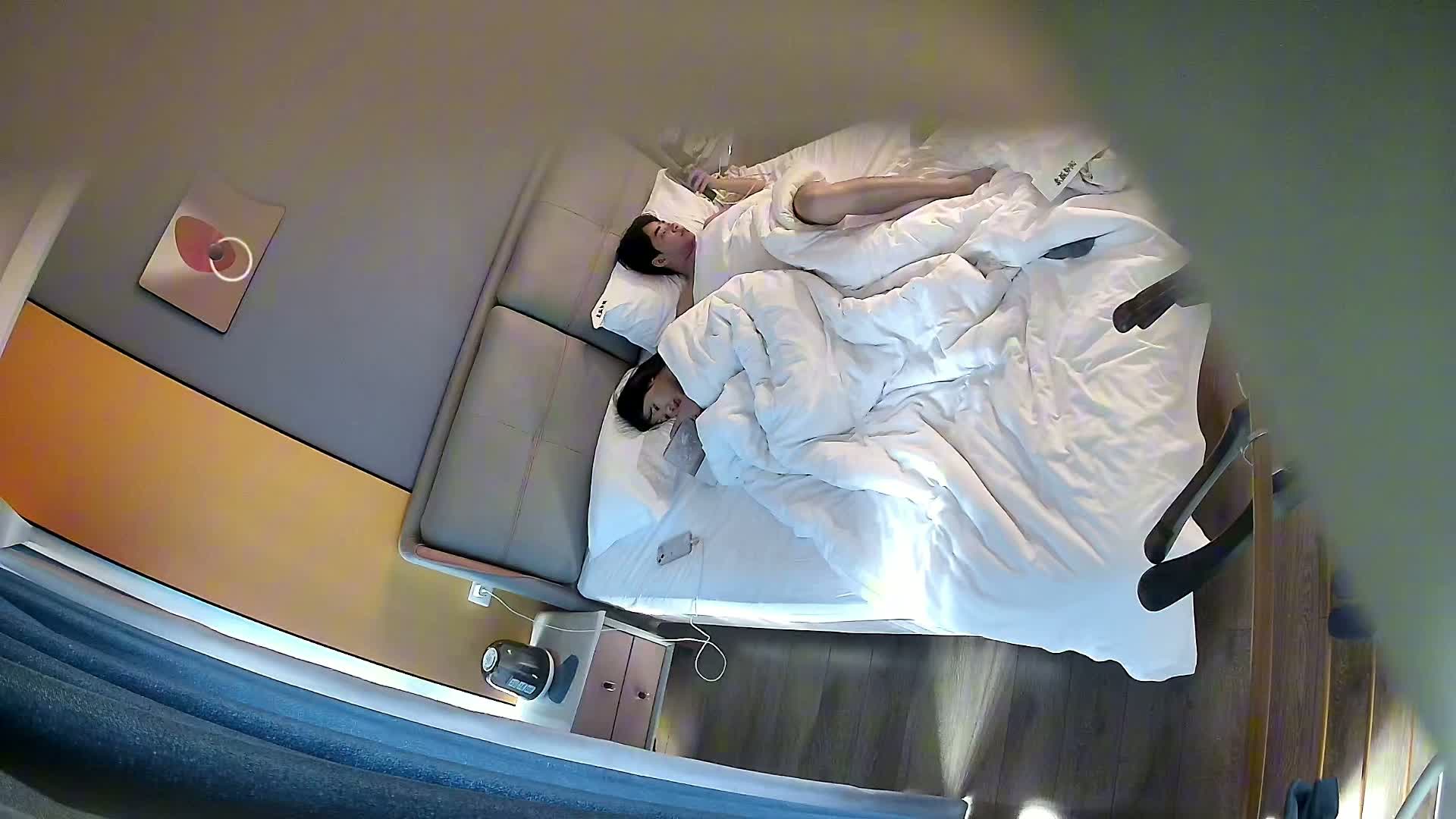 【短片x20】讓人雞巴邦硬～垂涎三尺的極品禦姐～太他媽騷了