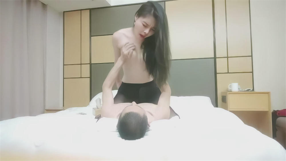 【短片x20】超極品大奶大乳暈【小小t】只玩線下