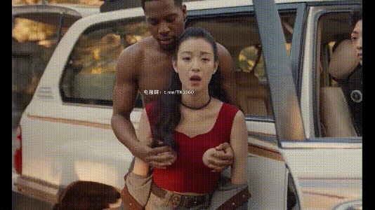 【短片x20】妹妹在浴缸洗澡，哥哥藉口上廁所進來