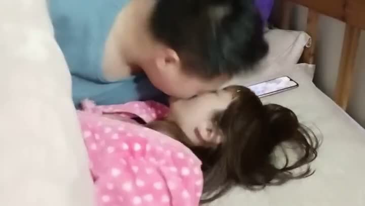 ZUXjUO.jpg