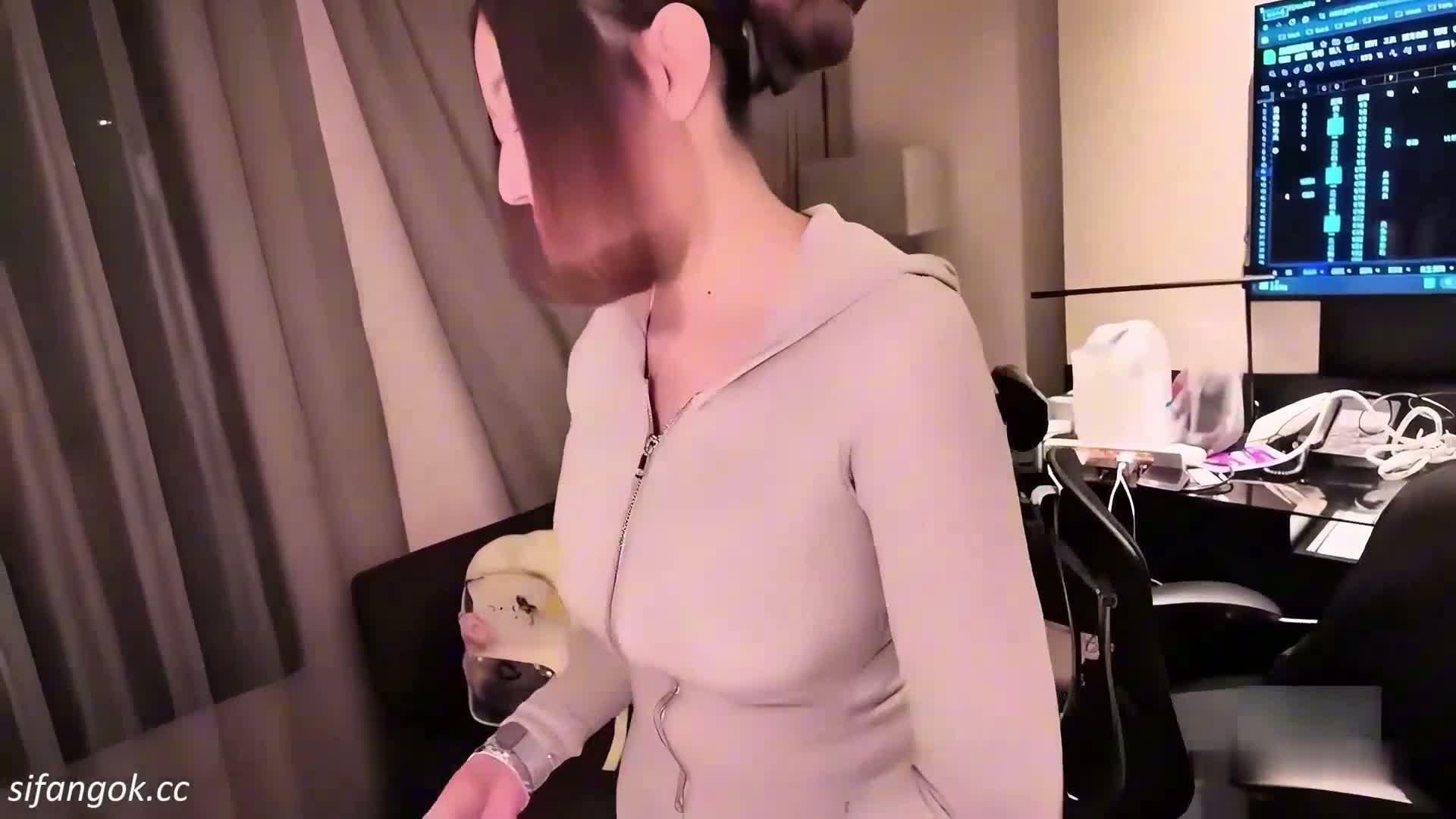 Z1LWd7.jpg