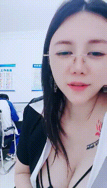 【短片x20】胸上紋蝴蝶的M屬性母狗果然騷