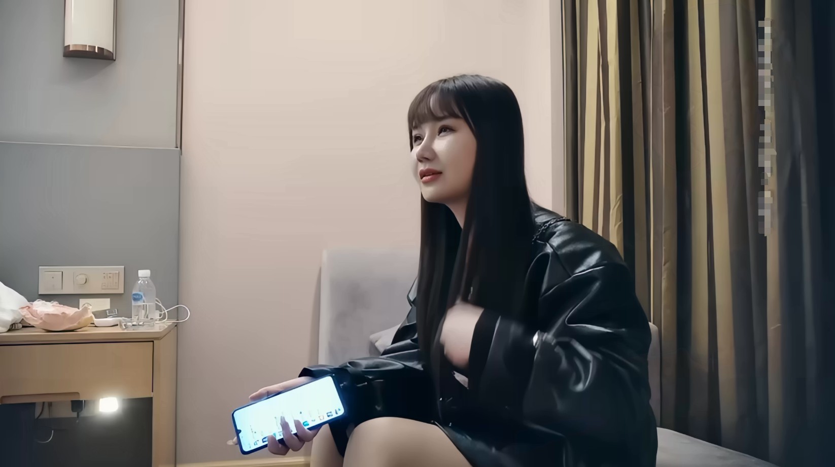 【短片x20】老婆是一名教師，基本上同事領導髮小都操過她了