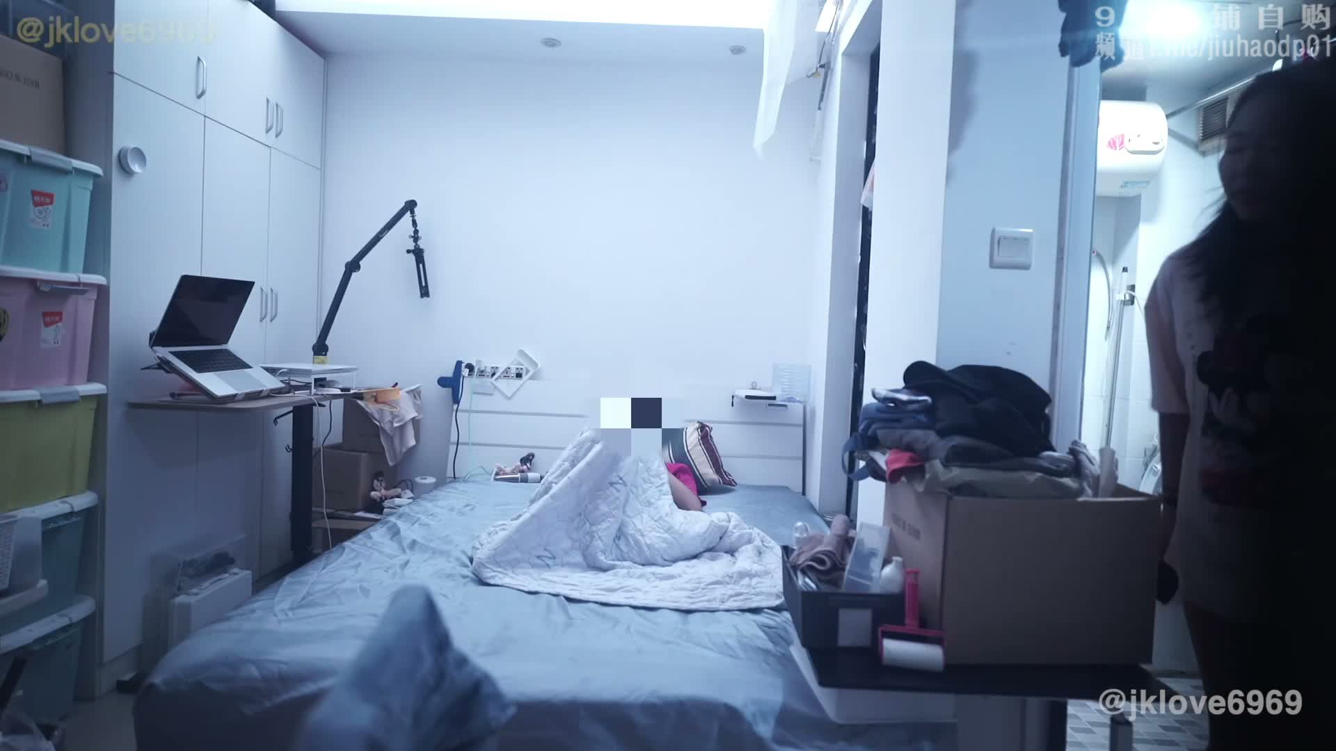 Z7ku6D.jpg