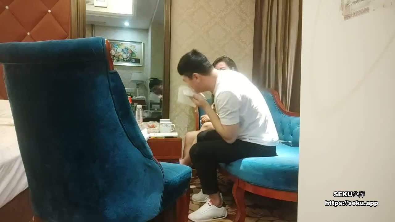 ZWyntd.jpg