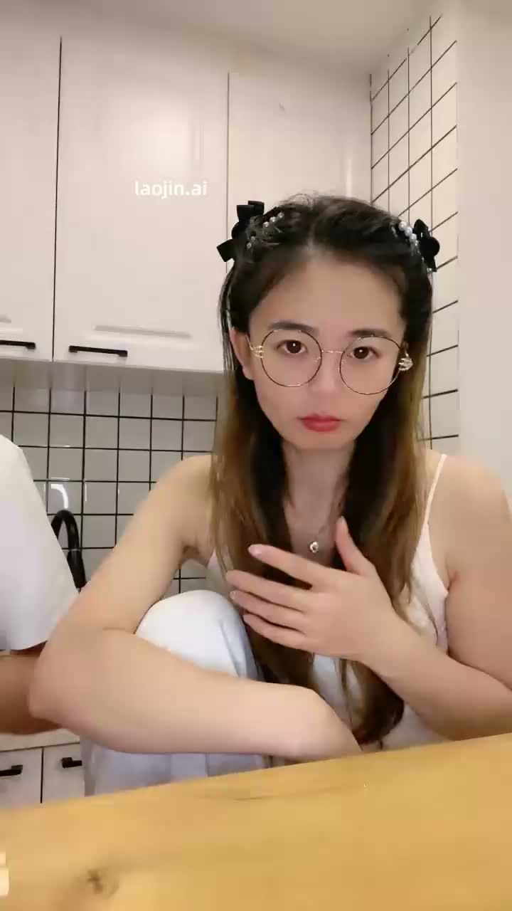 Zi99FB.jpg