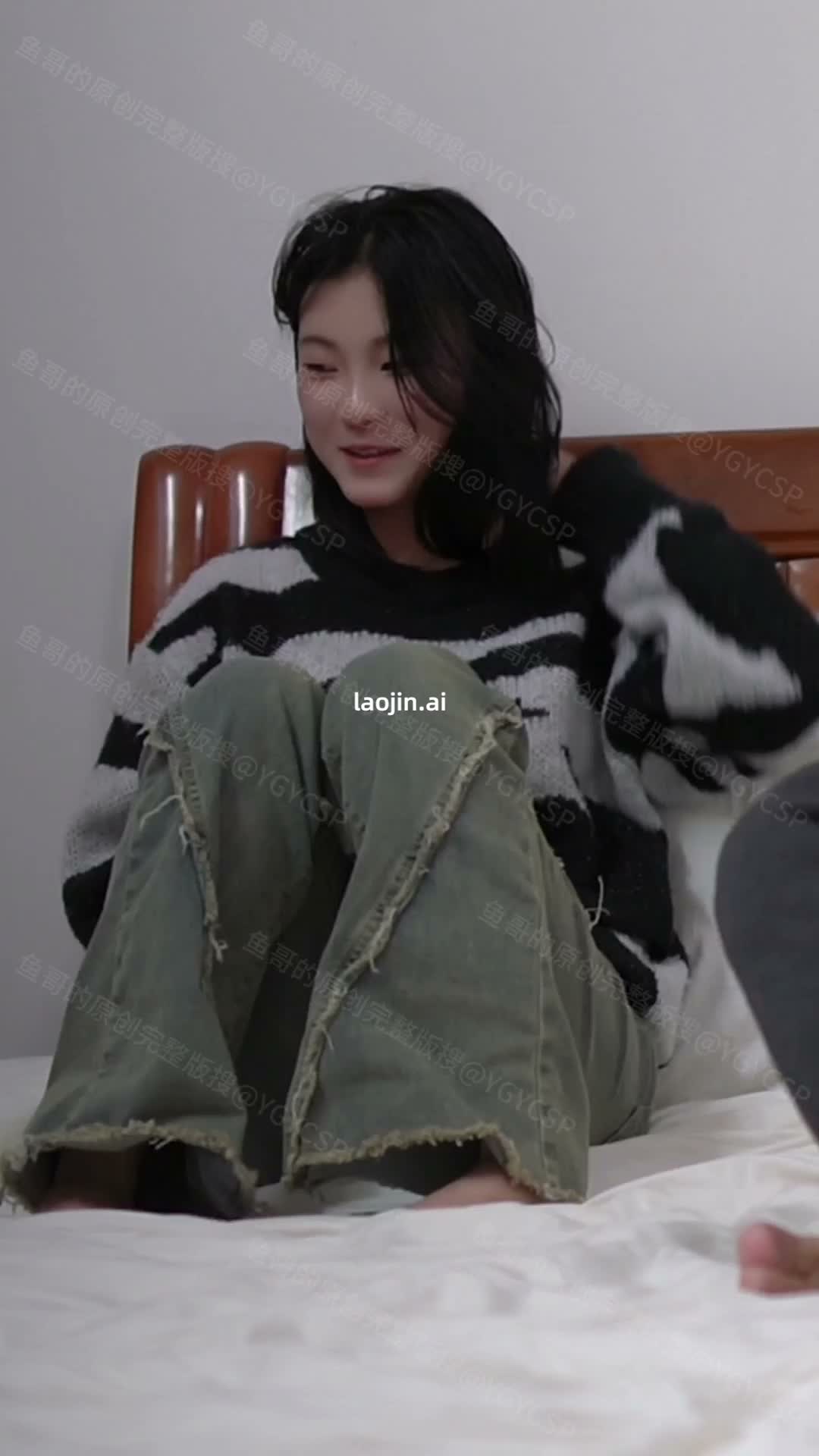 ZRCDxC.jpg